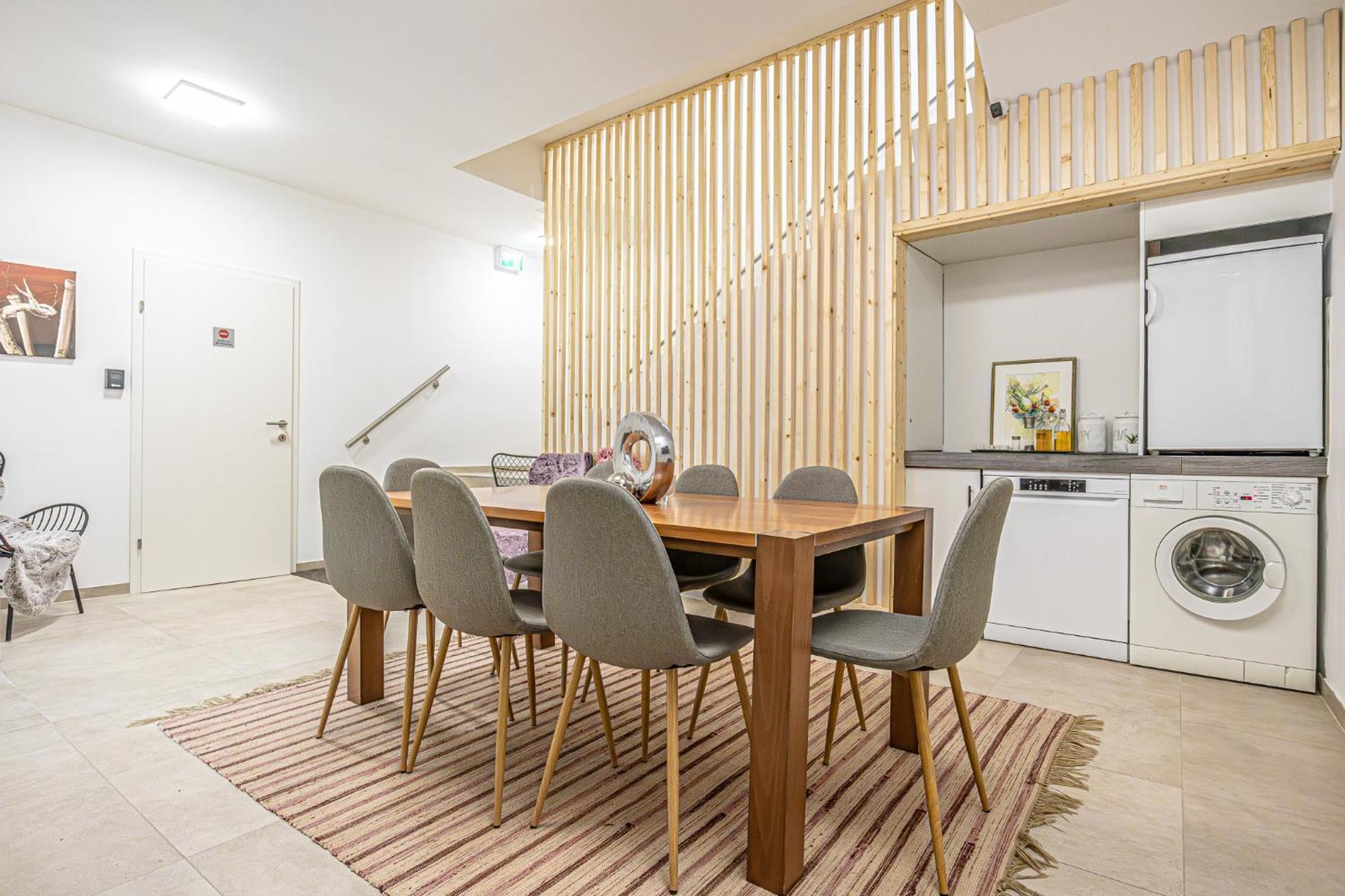 Krems Bahnhof Deluxe Rooms - Near Danube River Luaran gambar